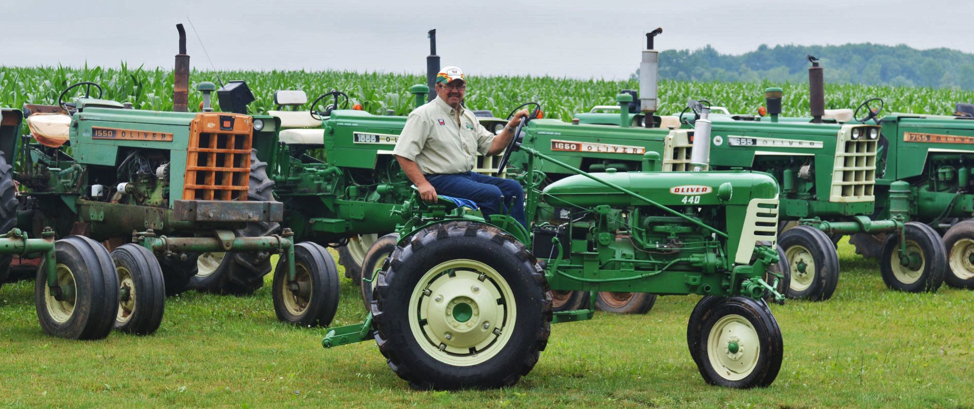 oliver super 55 toy tractor