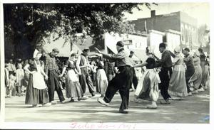 DutchDancing_1941