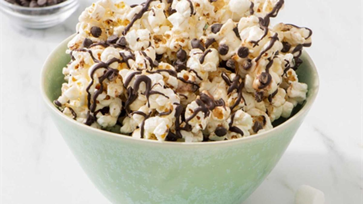 Mint Chocolate Chip Popcorn