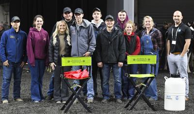 Team from Maple-Leigh Futures wins herdsmanship award at 2022 World Dairy Expo