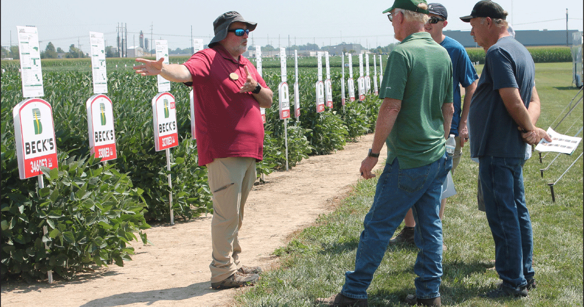 Field day explores residue management