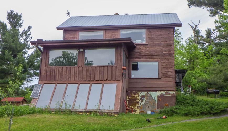 Log home