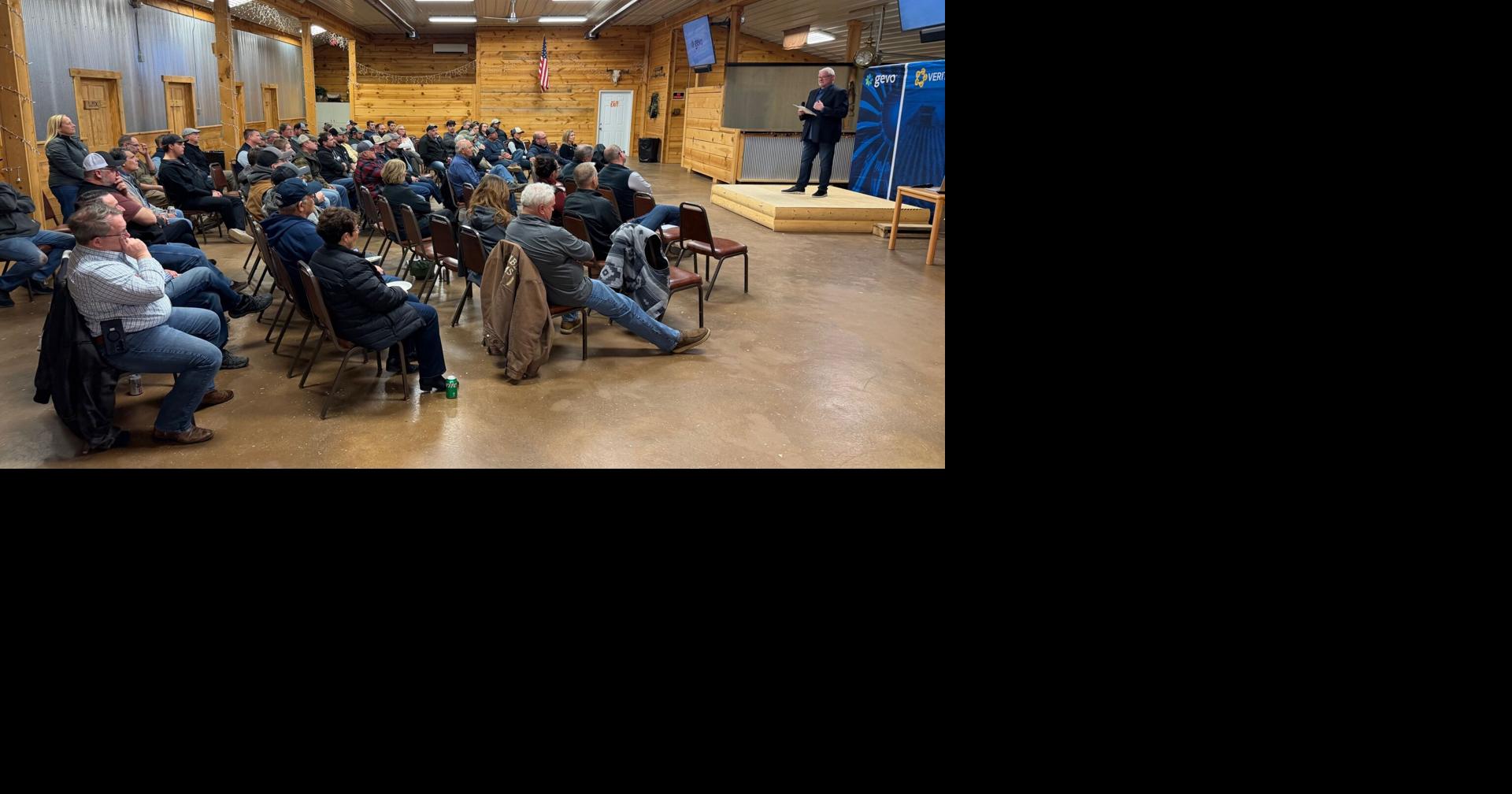 Corn growers at meeting