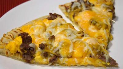steak-breakfast-pizza