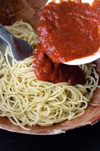 Frozen spaghetti sauce
