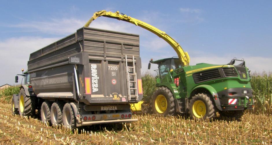9000 series John Deere harvester