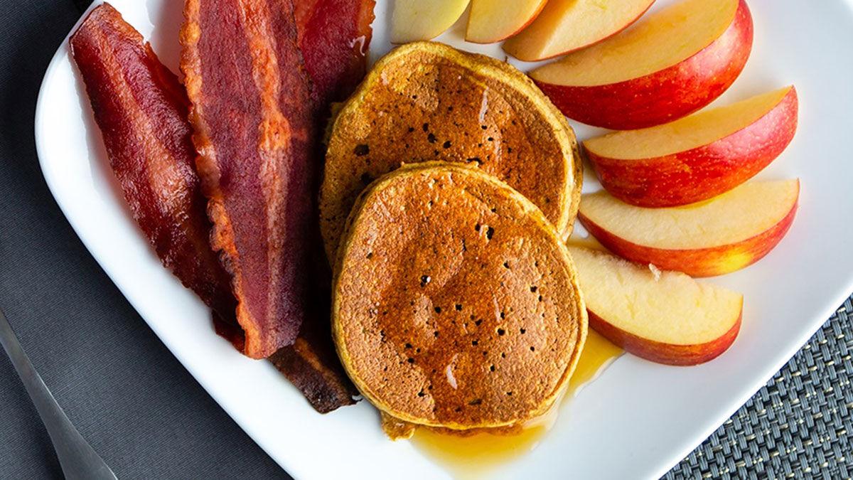 Whole Wheat Pumpkin Pancakes