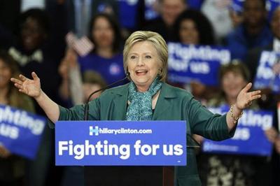 Hillary Clinton to speak in Madison, AP photo