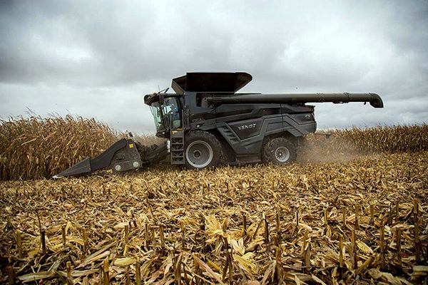 Focus on New Machinery: Fendt introduces clean sheet combine line