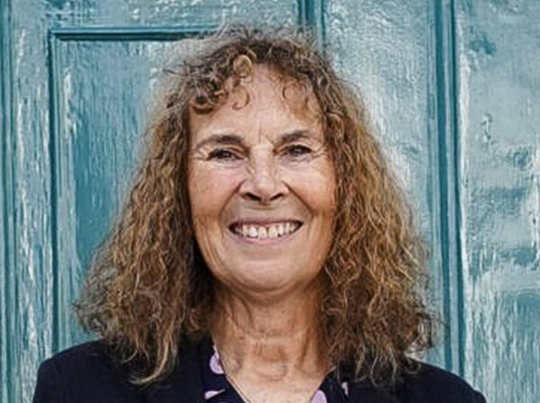 Elizabeth Mullineaux