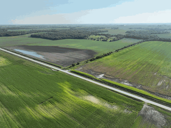 Hillebo-farms-fld-zoomed-out-pic-6.gif