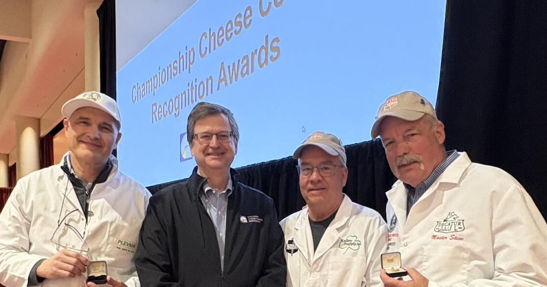 World championship honors leaders