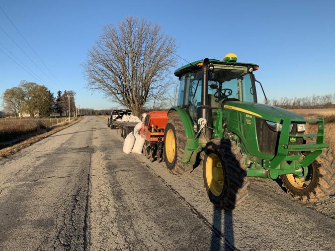 Tractor and no-till seeder