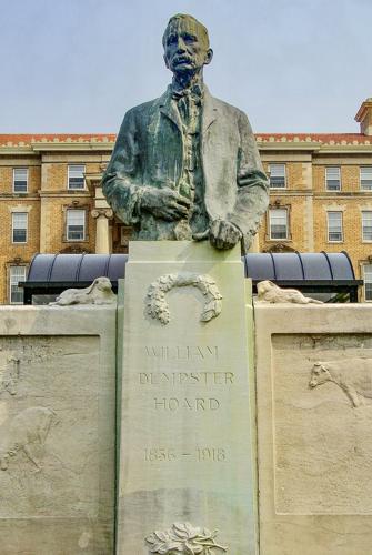 Statue of William Dempster Hoard