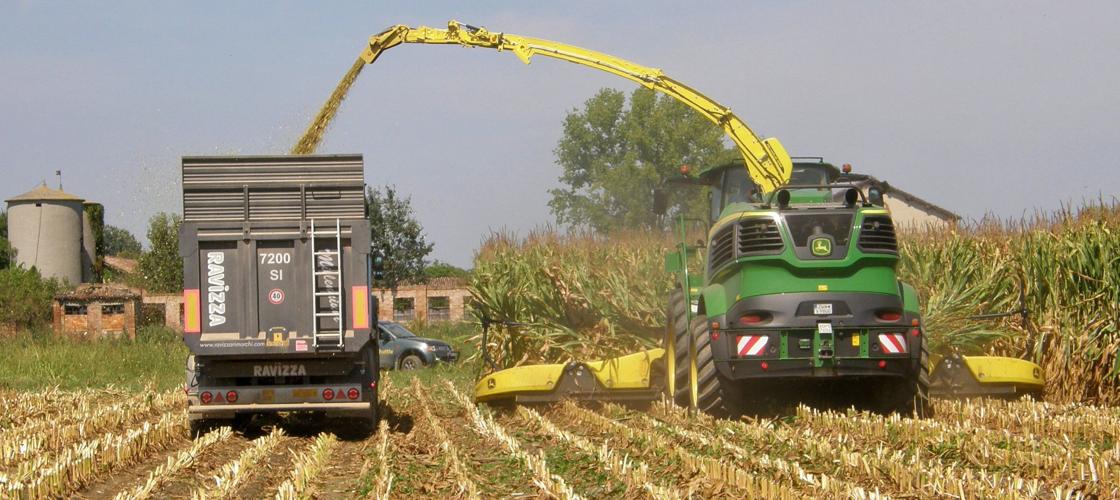 John Deere 9000 series harvester
