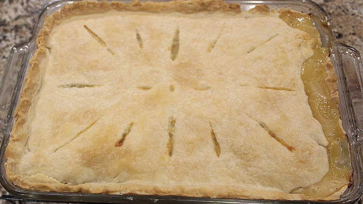 Cade’s Large (No Dairy) Chicken Pie