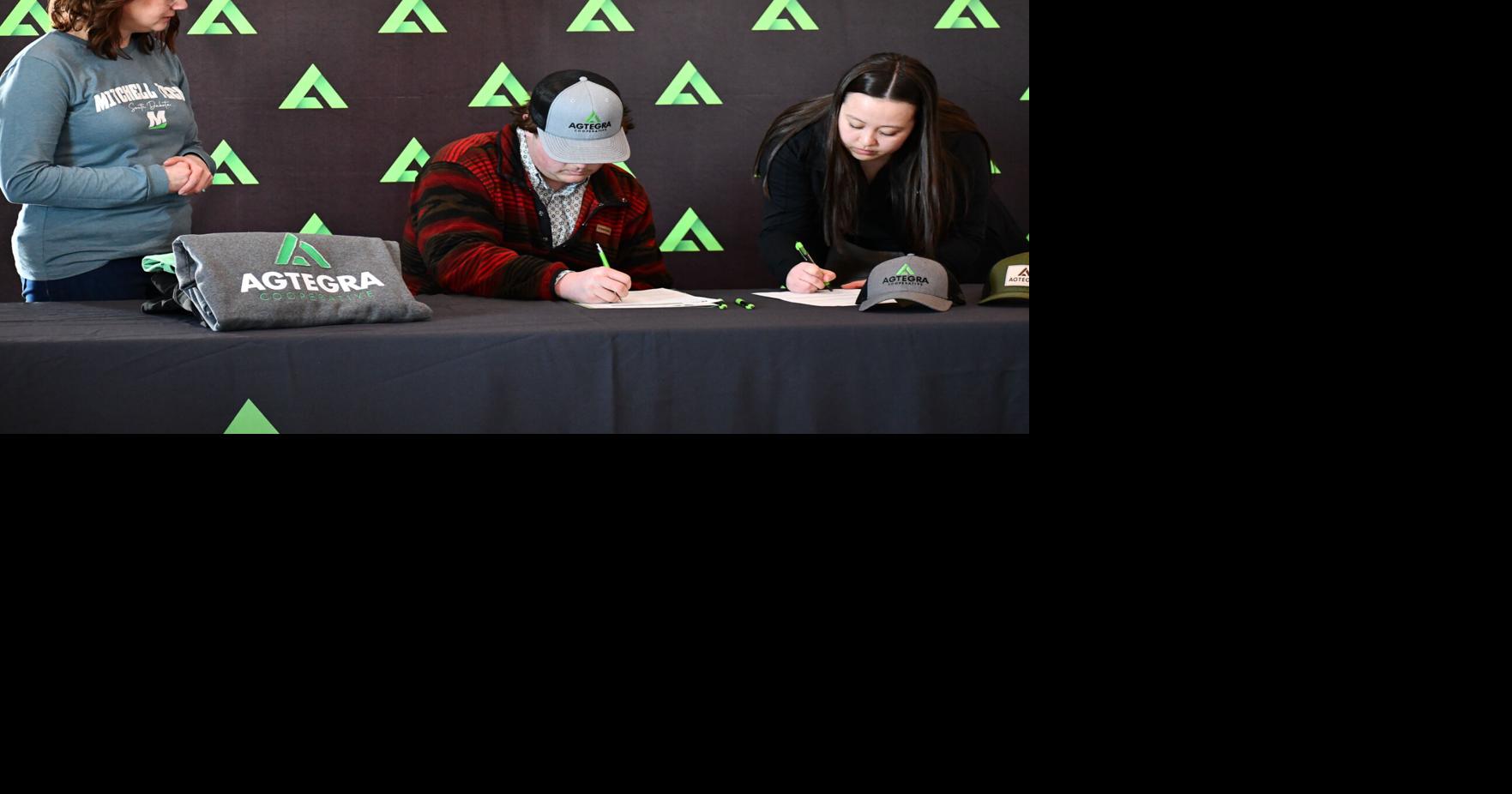 Agtegra signs first Build Dakota scholar