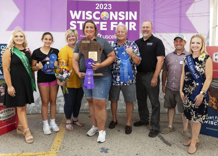 Crave Brothers Farmstead Cheese team accepts Grand Master Cheesemaker award