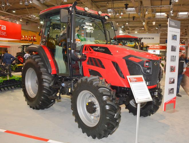 Mahindra 7095 model