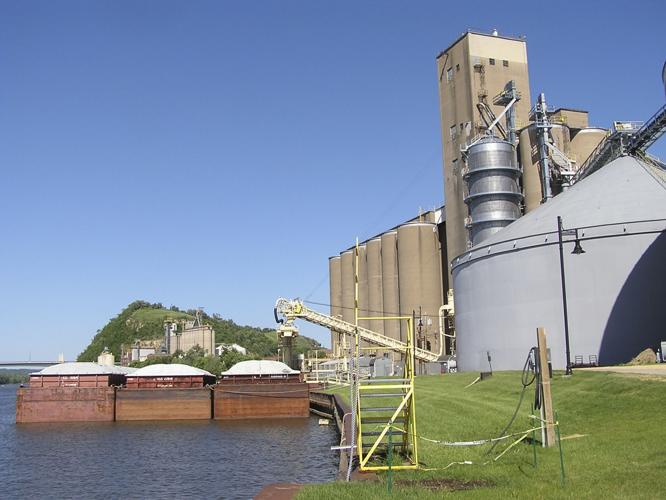 Grain barges