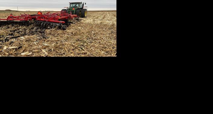 Tractor, tillage equipment