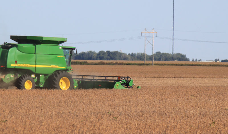 Minnesota soybean harvest 2016