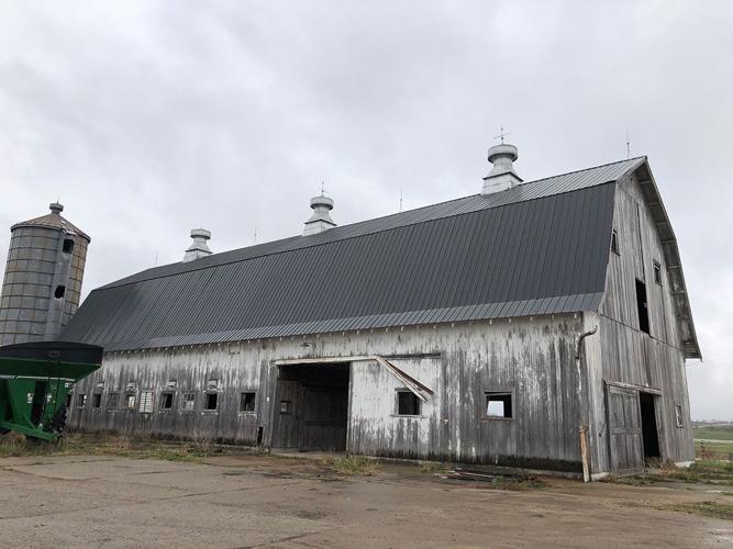 Daviess County barn
