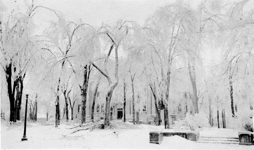Presentation set on the great ice storm of 1922