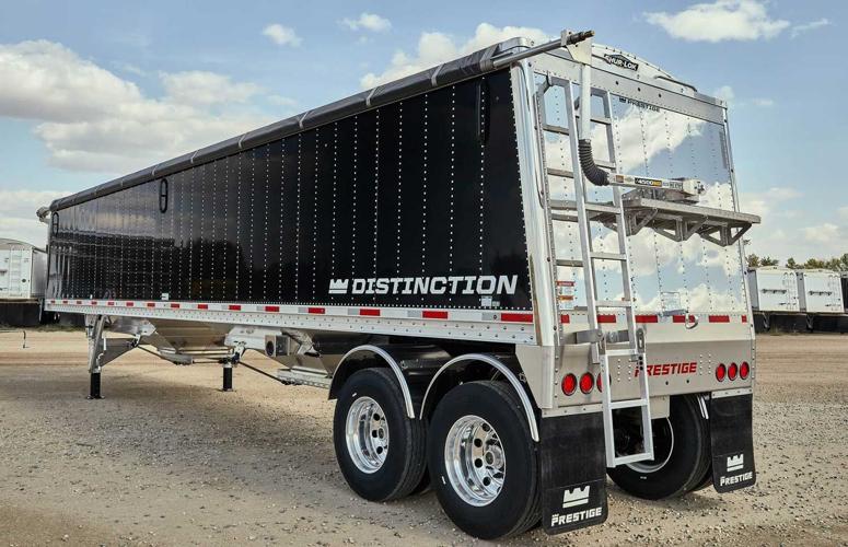 tandem-axle Prestige hoppers