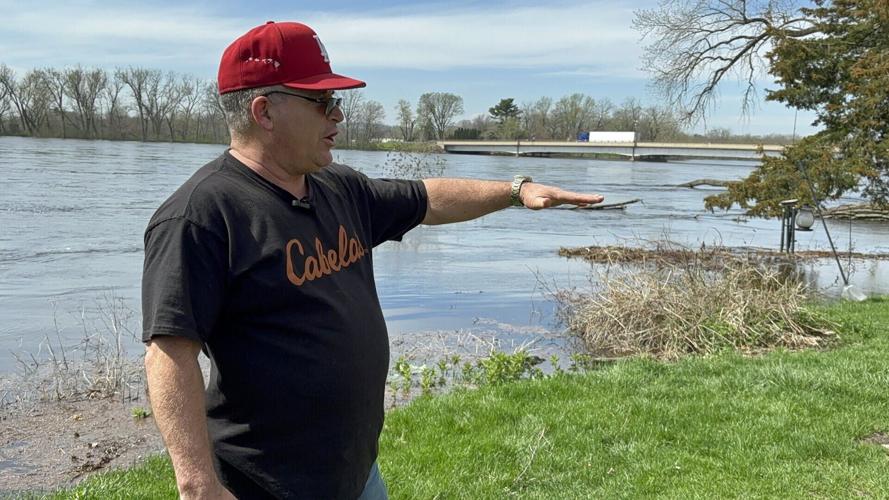 Vesely talks river levels