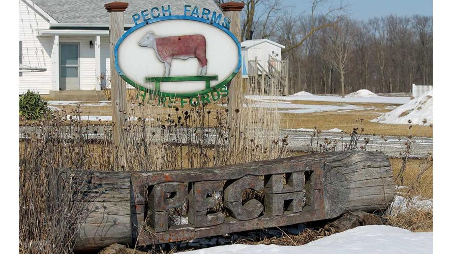 Pech farm sign