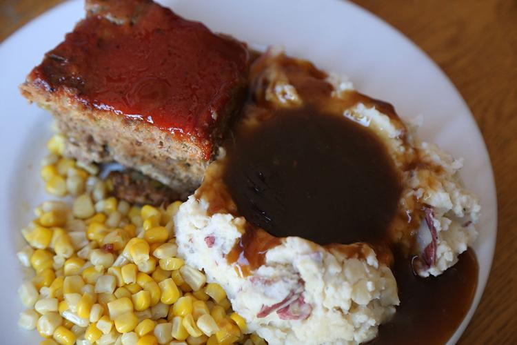 Classic Cafe Meatloaf