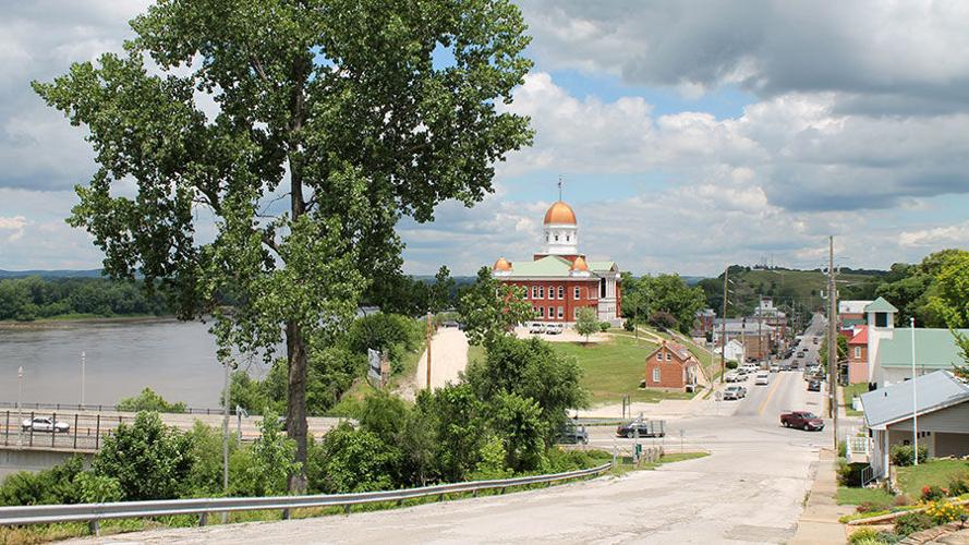 bluff next to the Missouri River