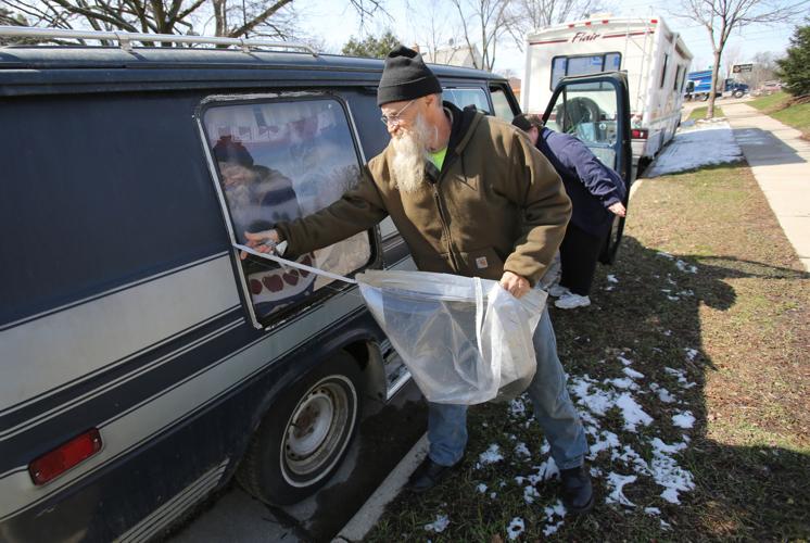Roy Jacobs fixing window
