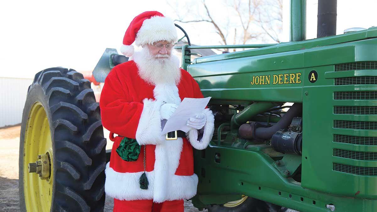 Christmas In The Corn Shed 2022 Farmers Name Their Dream Machines, Hopes For 2022 | State & Regional |  Agupdate.com