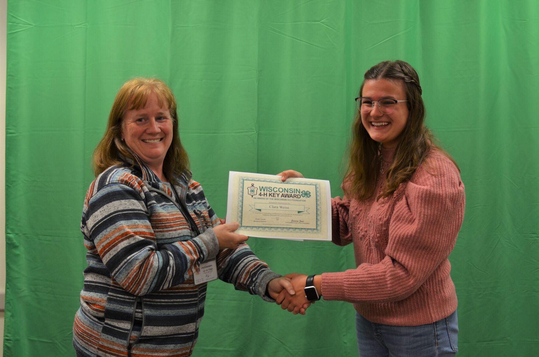 Student earns 4-H award