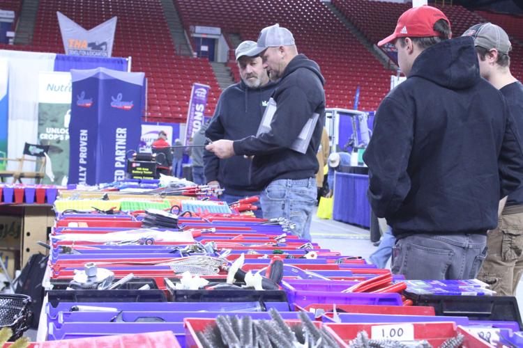 Dakota Farm Show (16).JPG