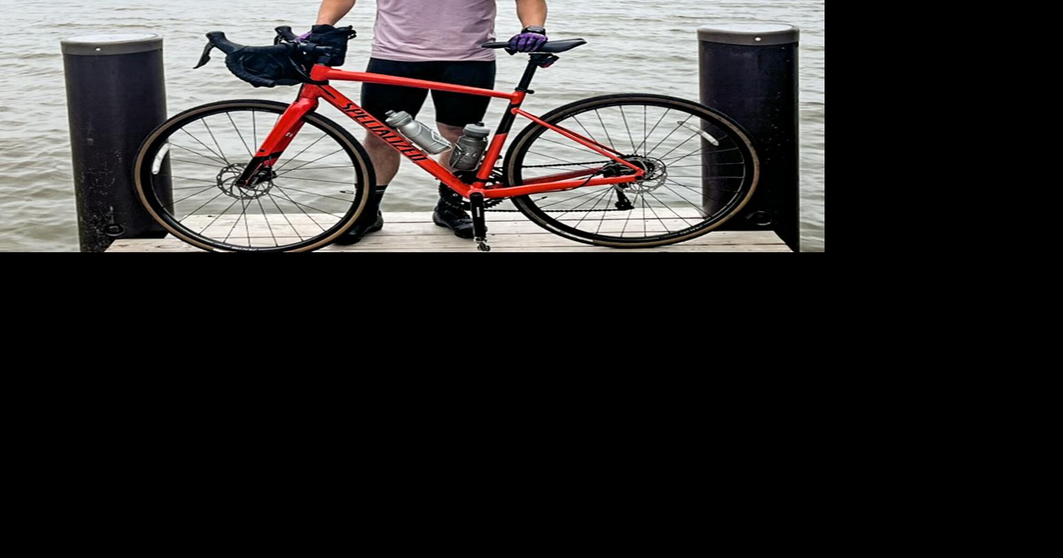 Hyunwoong Hwang with bike