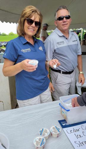 Dennis and Jeri Oechsner