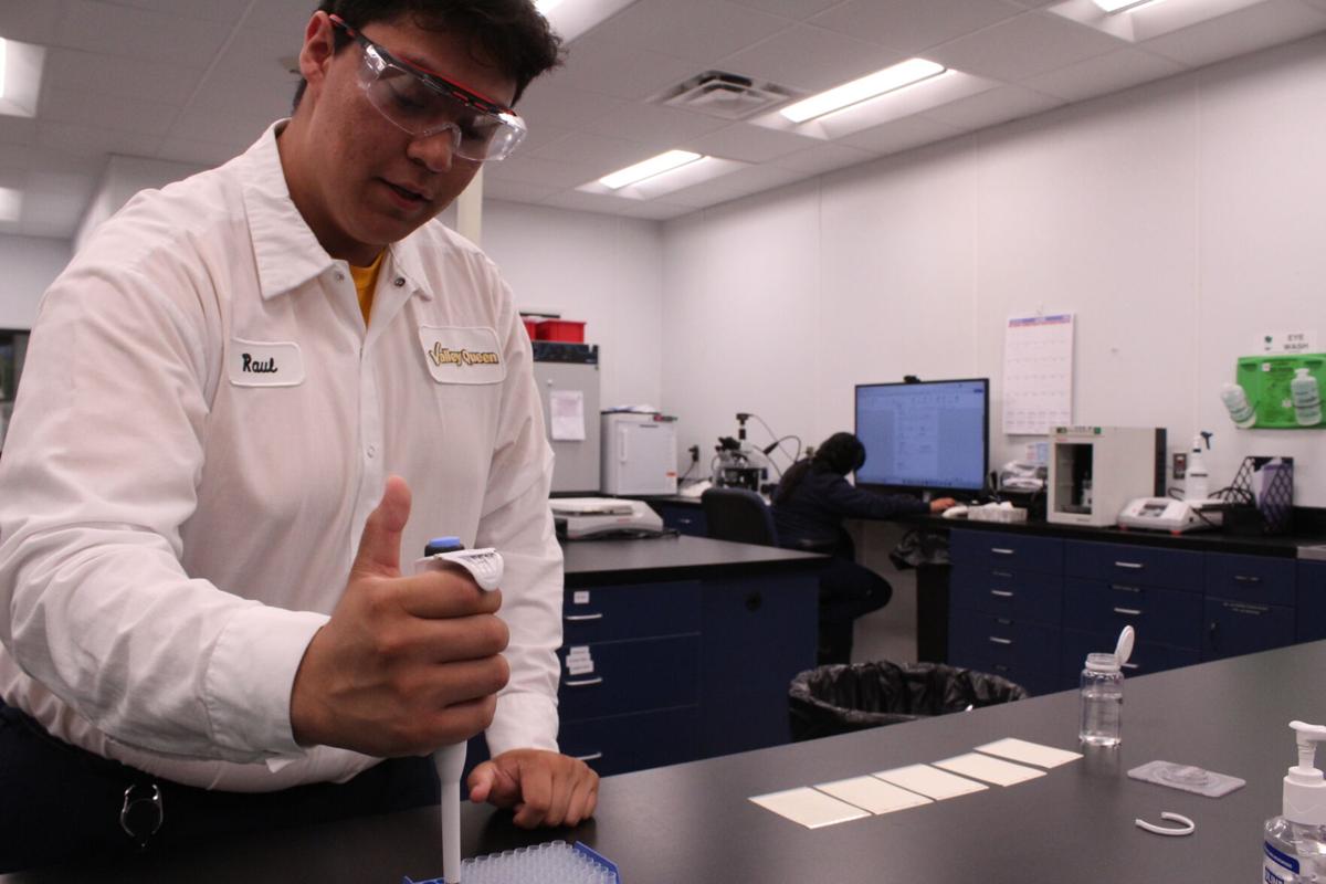 Berrones FFA Dairy (22).JPG