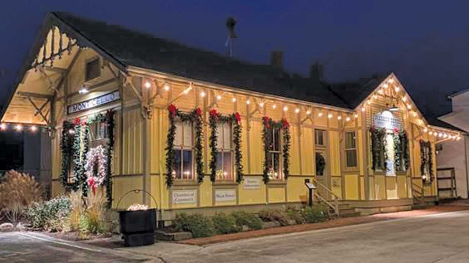 Christmas train makes stop in Monticello Illinois