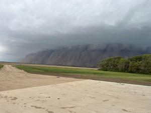 Dirt cloud.jpg