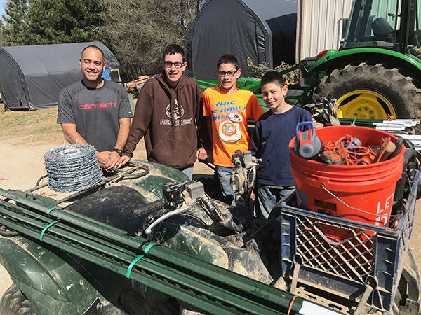Barreras building fence