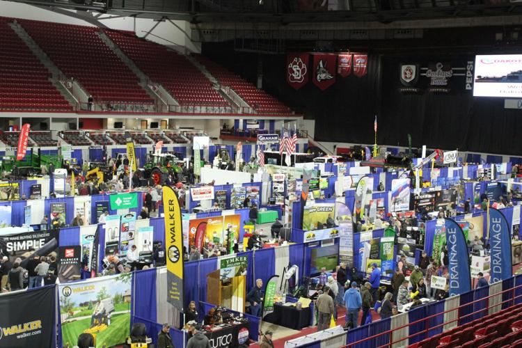 Dakota Farm Show (2).JPG