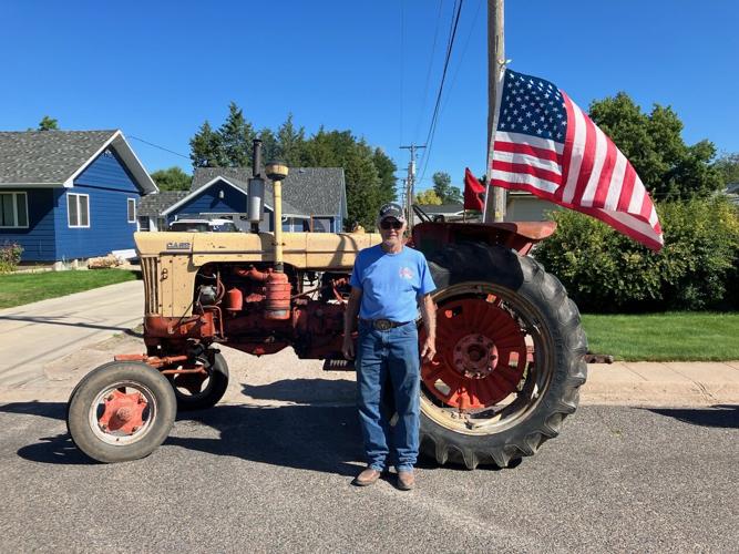 Antique tractor group 8.jpg