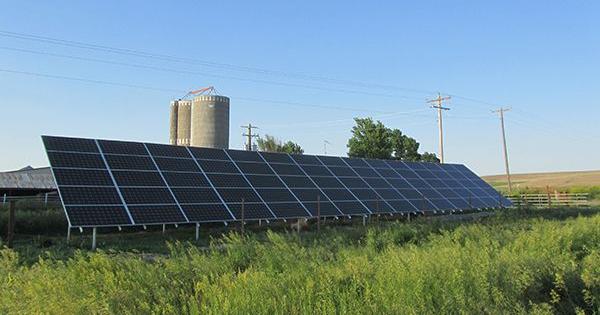 Solar power helps keep Illinois farms alive