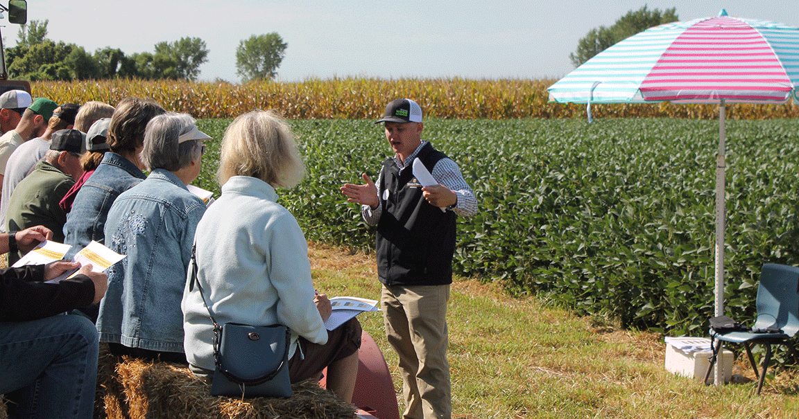 Farmers fight waterhemp as top weed threat