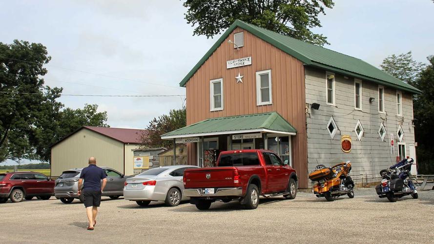 Moonshine-Store-front