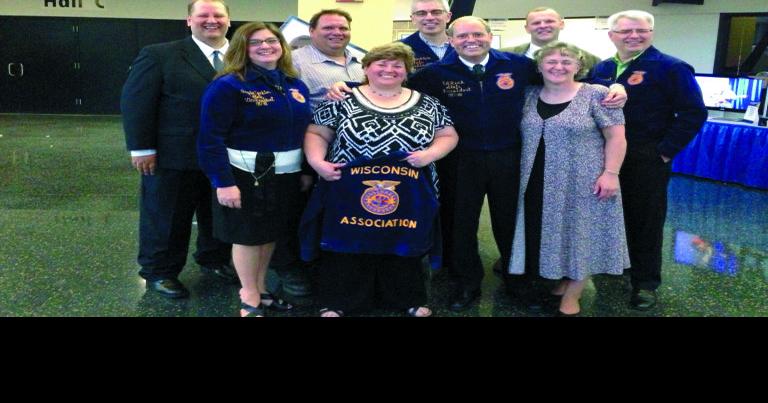 State Ffa Officer Team Celebrates 25 Years With 2500 T To Wisconsin Ffa Foundation 