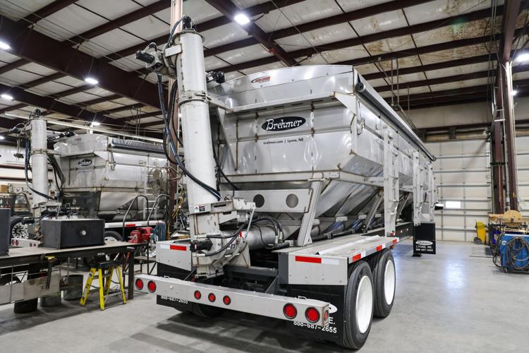 Brehmer Fertilizer Tender.jpg
